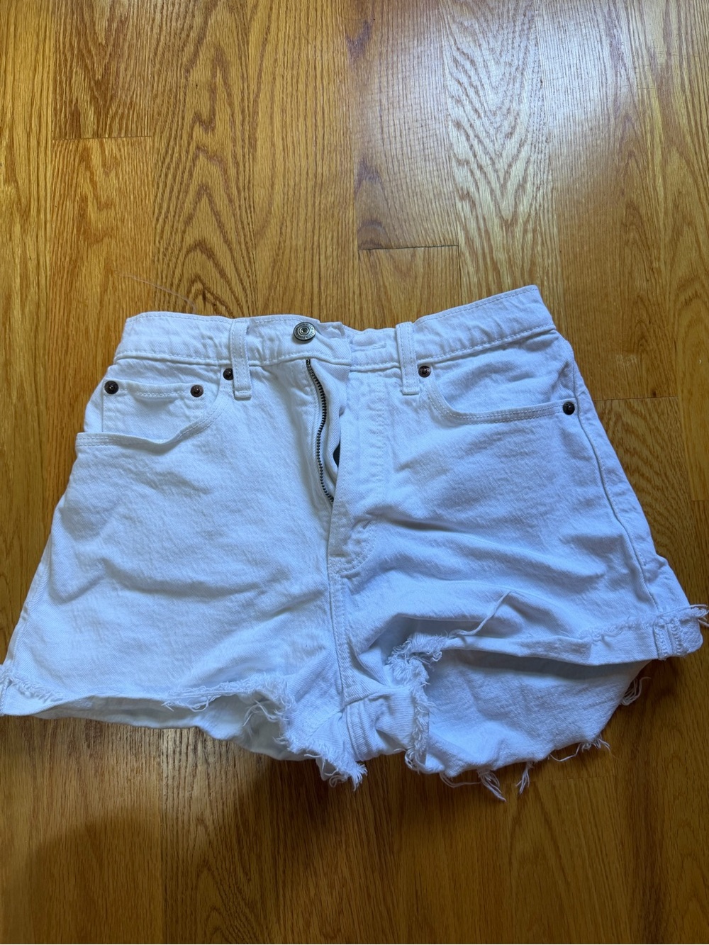 Abercrombie & Fitch the mom short high rise